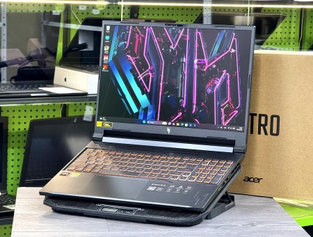 Acer Nitro V16 ANV16-61 2